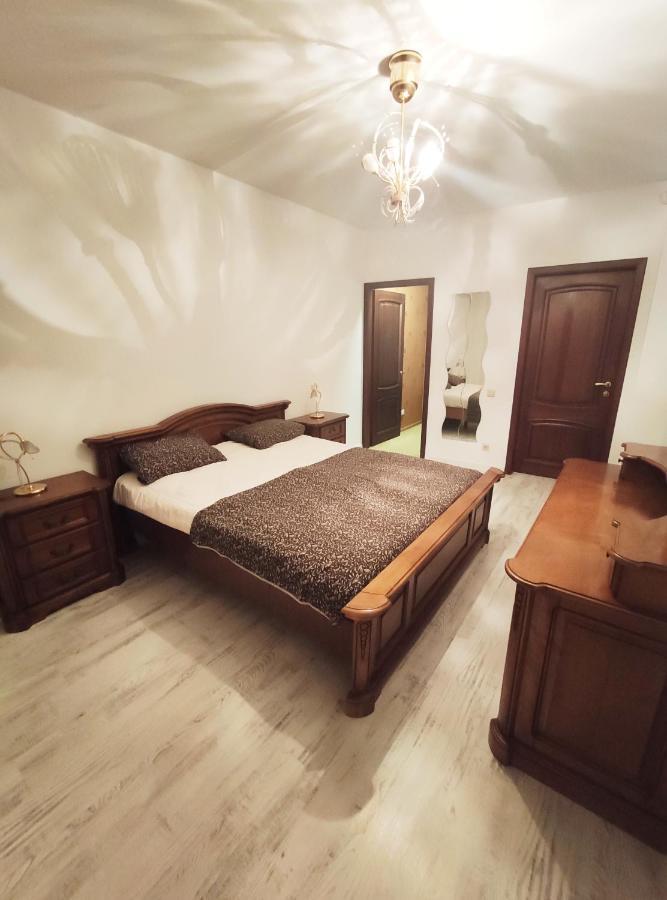 Bulevardul Constantin Negruzzi 2/6 Chişinău Esterno foto